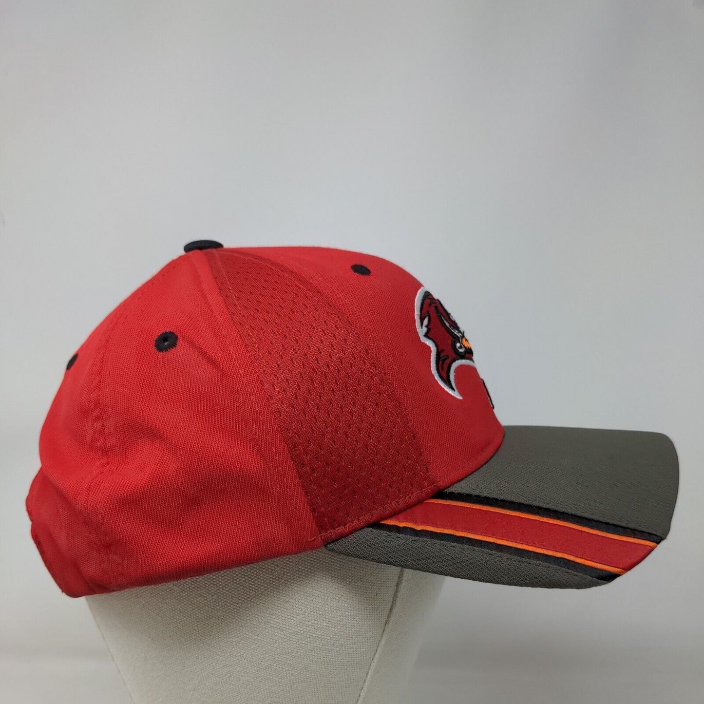 Reebok Men's Strapback Hat Red Size OSFA Embroidered Tampa Bay Buccaneers Logo