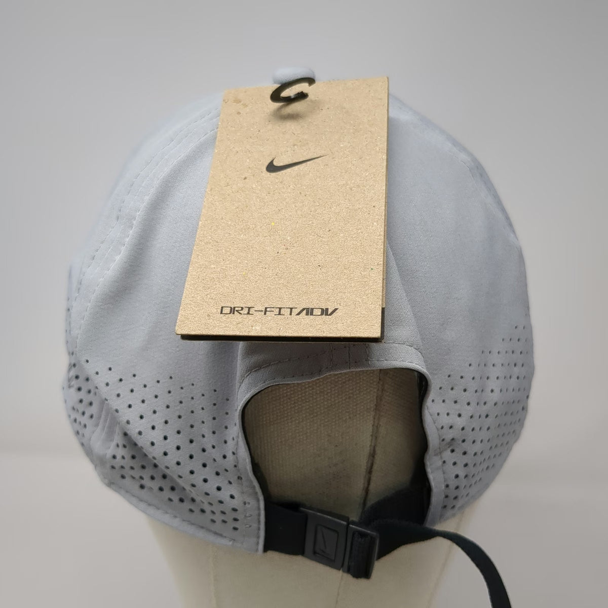 Nike Baseball Cap Gray Size L / XL Dri-Fit ADV Perforated Lightweight Sport Hat