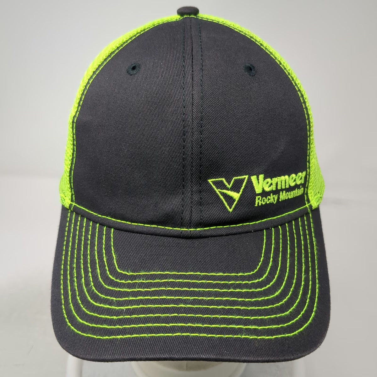 Vermeer Rocky Mountain Trucker Hat Black Yellow One Size Mesh Snapback Logo Cap