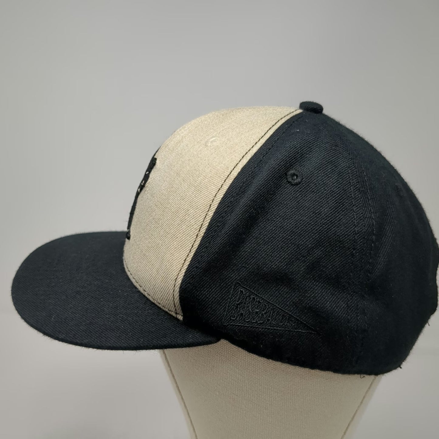 Baseballism Snapback Black One Size 42 Jackie Robinson Flag Man Pennant Hat
