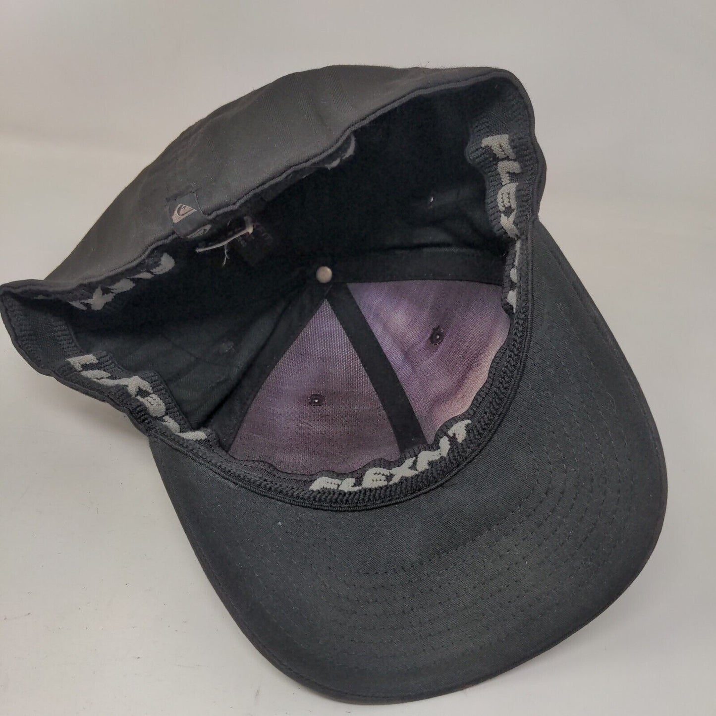 Quiksilver Fitted Hat Black Large-XL Embroidered Plaid 6 Panel Flexfit