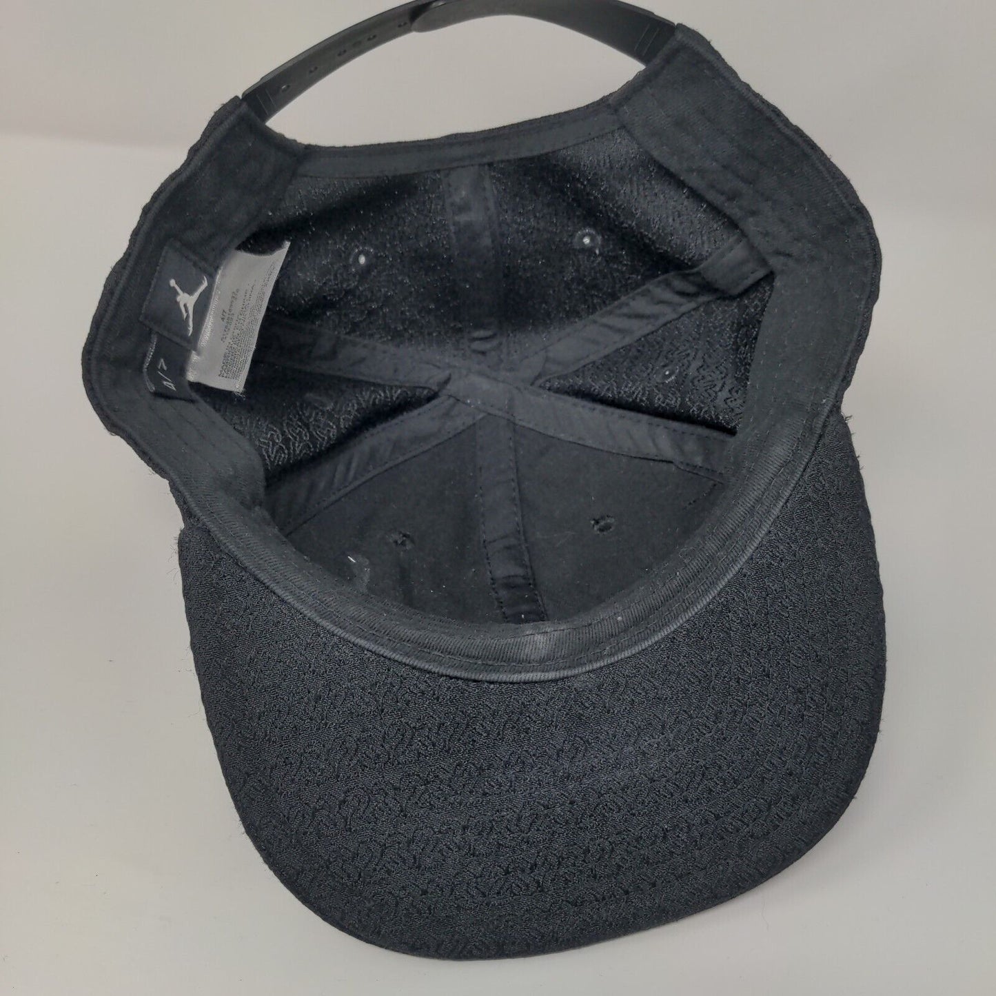 Air Jordan Snapback Hat Black Size 4-7 Adjustable Vented Holes Polyester