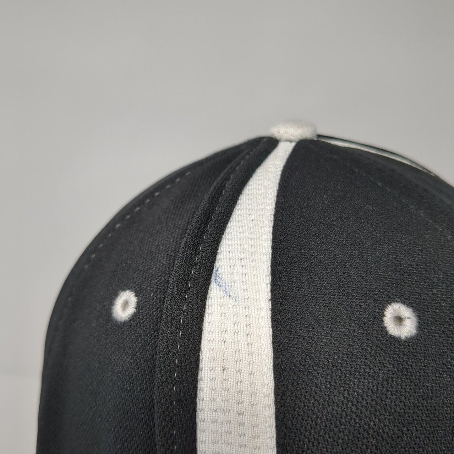 CI Fitted Hat Black Large Embroidered A-Flex Under Armour 6 Panel
