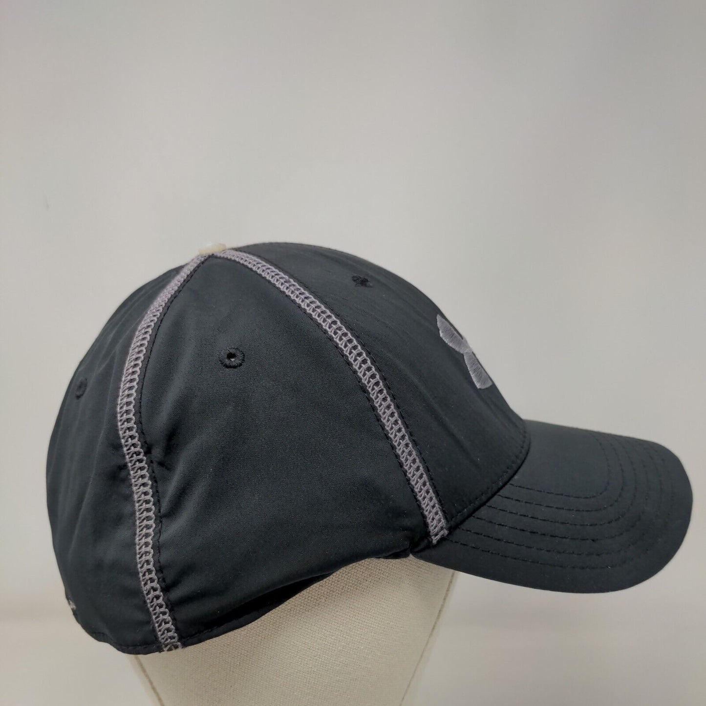 Under Armour Fitted Hat Large/XL Black Embroidered Logo Vent Holes