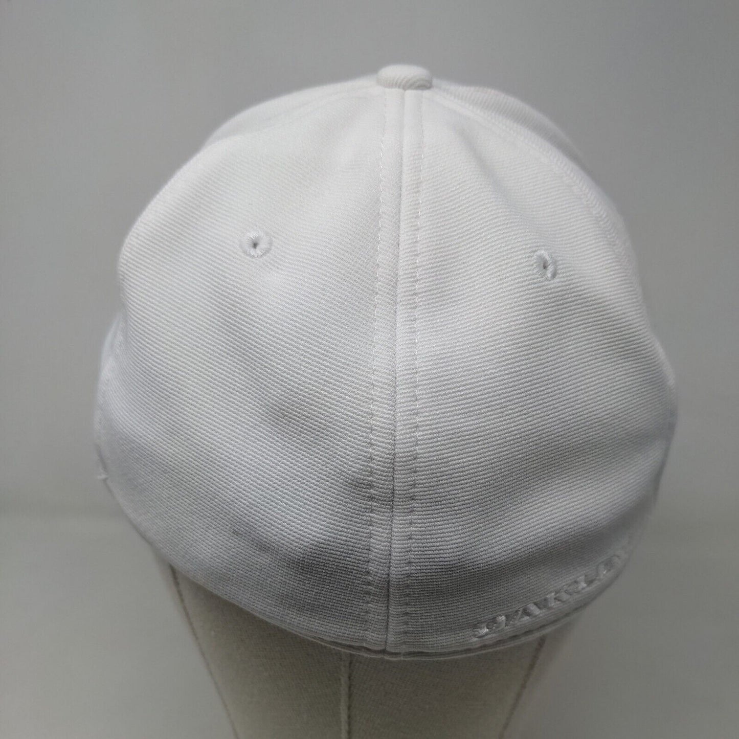 Oakley Men's Fitted Hat White Size L/XL 3D Logo Classic Low Flex