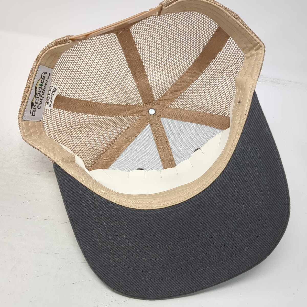 Arcadian Outfitters Gray One Size Trucker Hat Snapback Mesh Patch ID Logo Fish