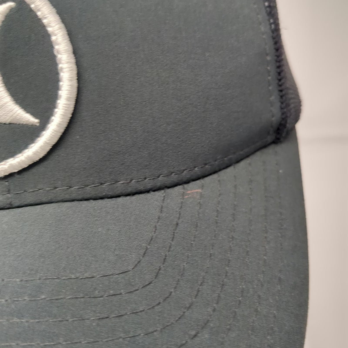 Hurley Trucker Hat Gray One Size Mesh Back Snapback Embroidered Circle Logo