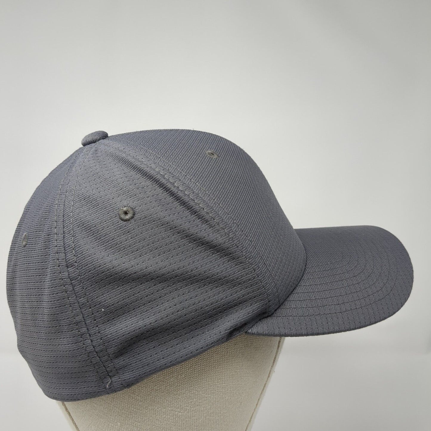Browning Fitted Hat Gray S/M Flexfit Embroidered Vented Holes 6 Panel