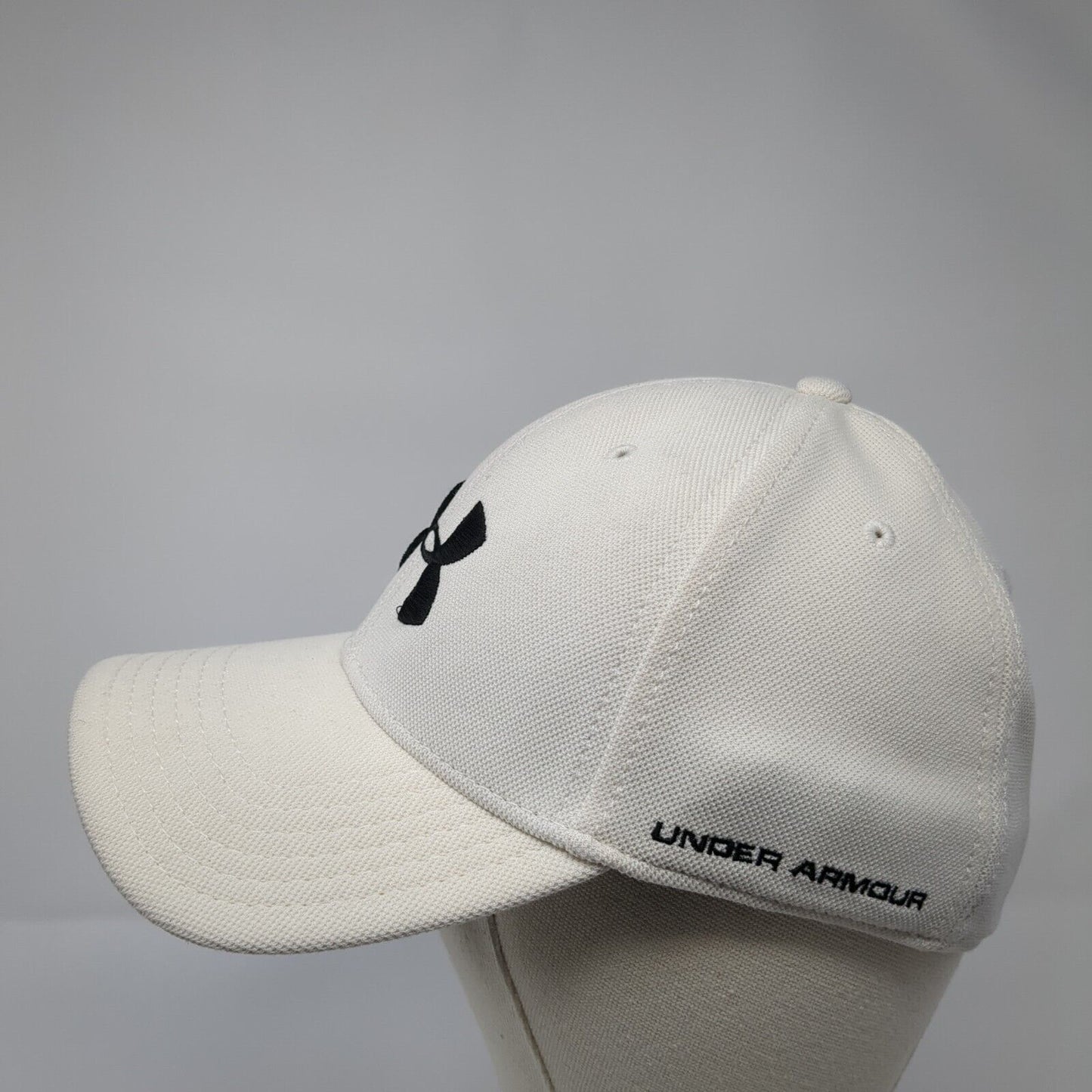 Under Armour Fitted Hat White Cream M/L Embroidered Vented Holes Polyester