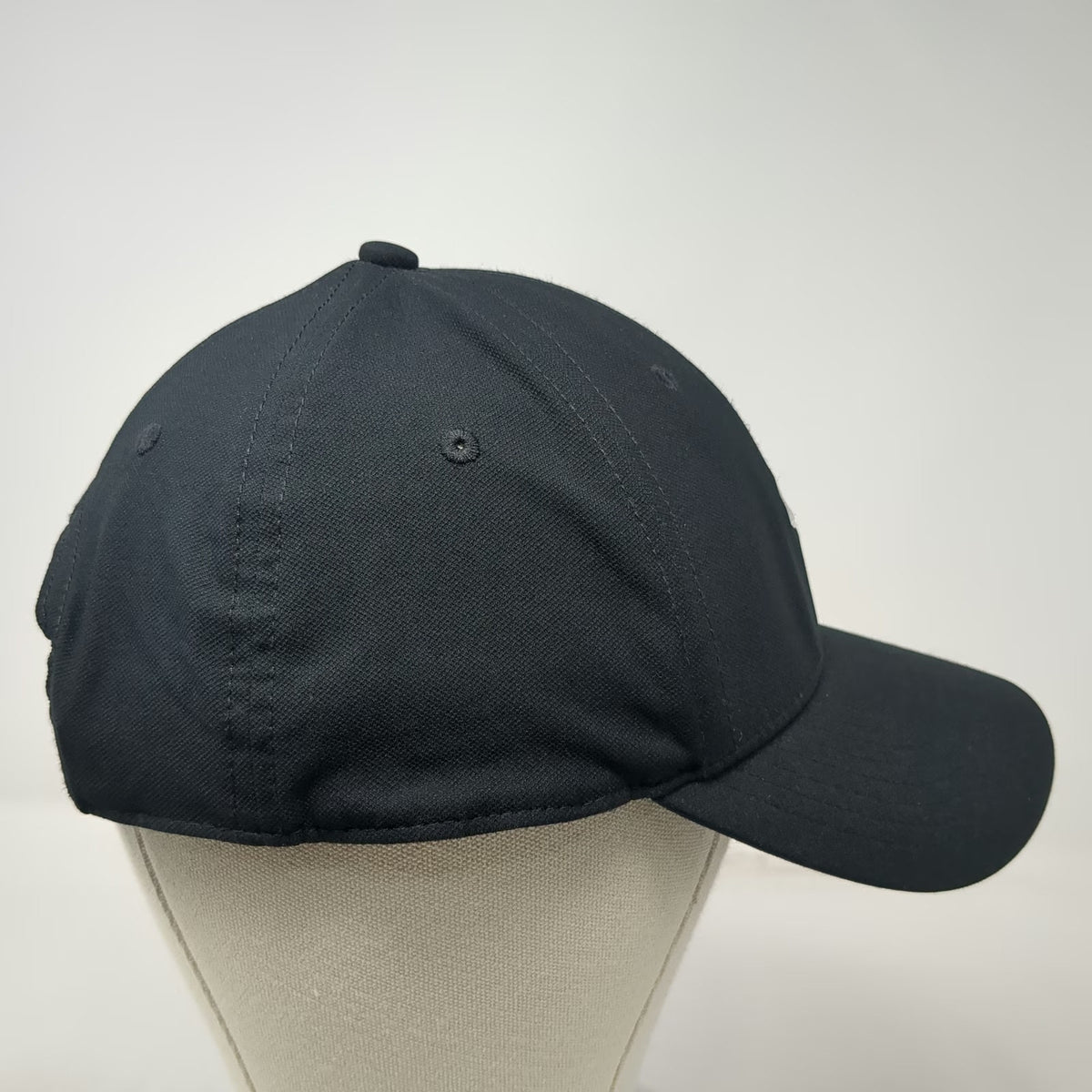Nike Snapback Hat Black White Gray L Dri-FIT Swoosh 6 Panel Club Cap Athletic