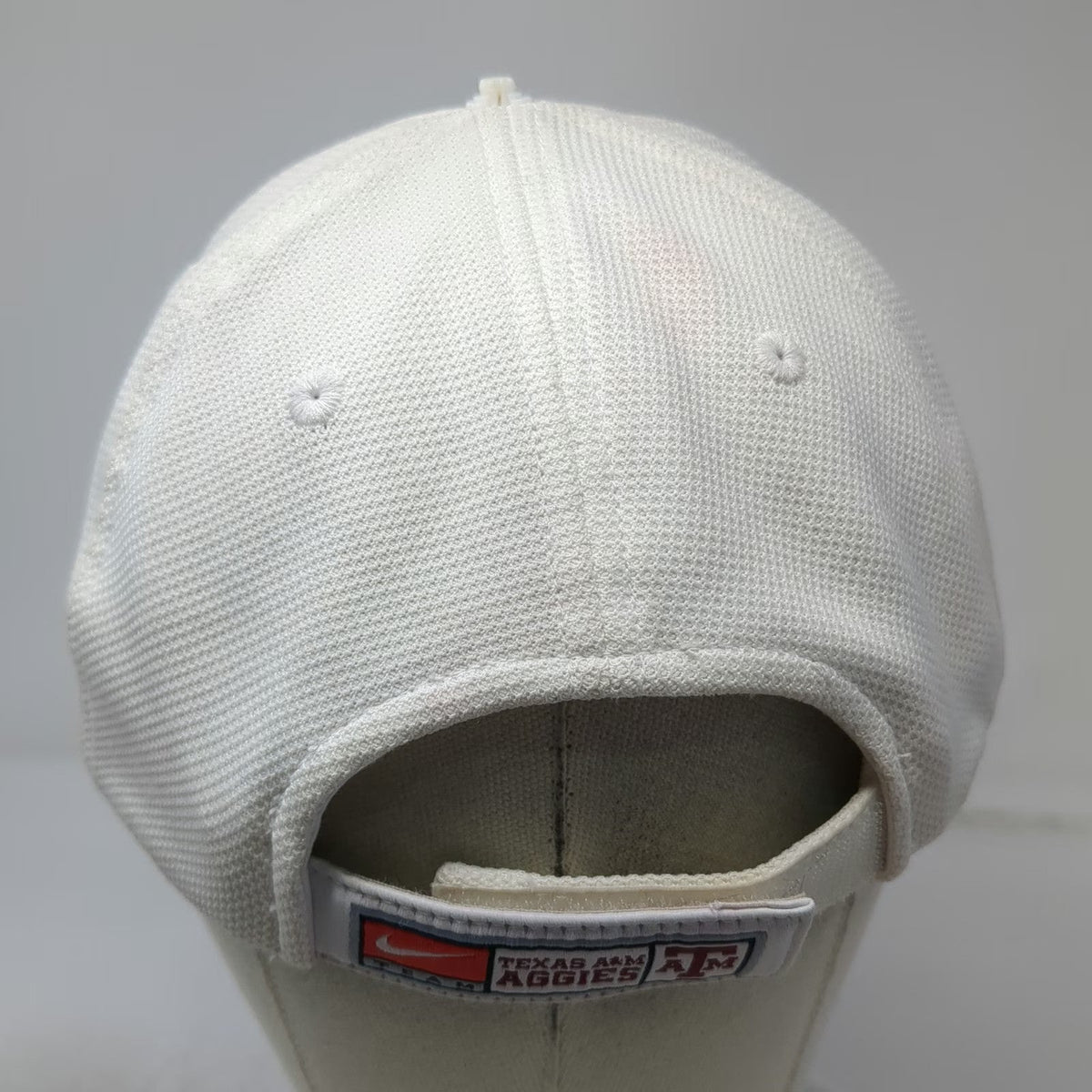 Nike Texas A&M Aggies NCAA Cap White Red One Size Dri-FIT Strapback Mesh Hat ATM