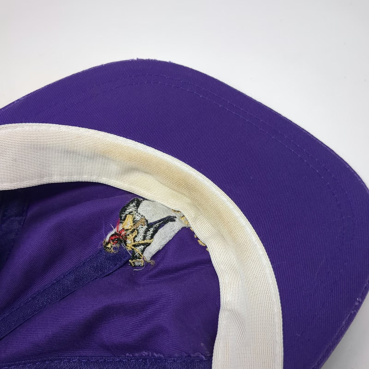 Wilson Purple Baseball Cap L Vancouver Canada Strapback Horse Rider Hat