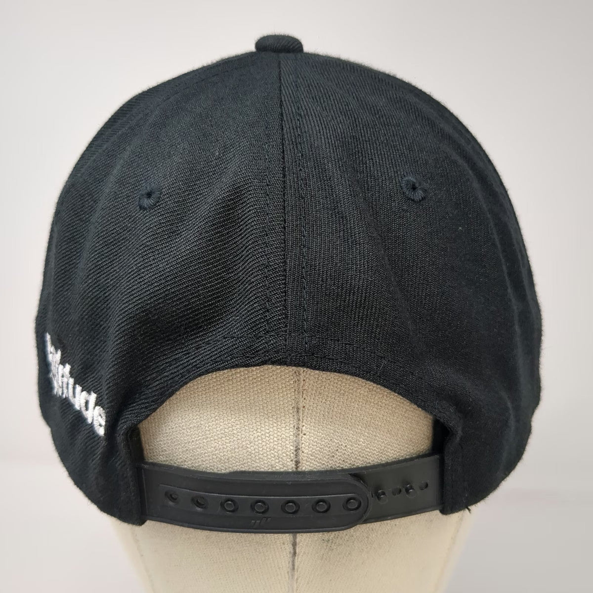 Yupoong 5 Panel Black Hat OSFM Latitude 90 Snapback Flat Brim Green Underbill