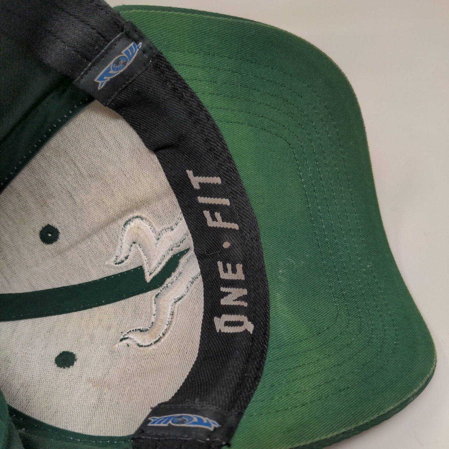 Top of the World Men's Fitted Hat Green S-M Embroidered USF Bulls Logo