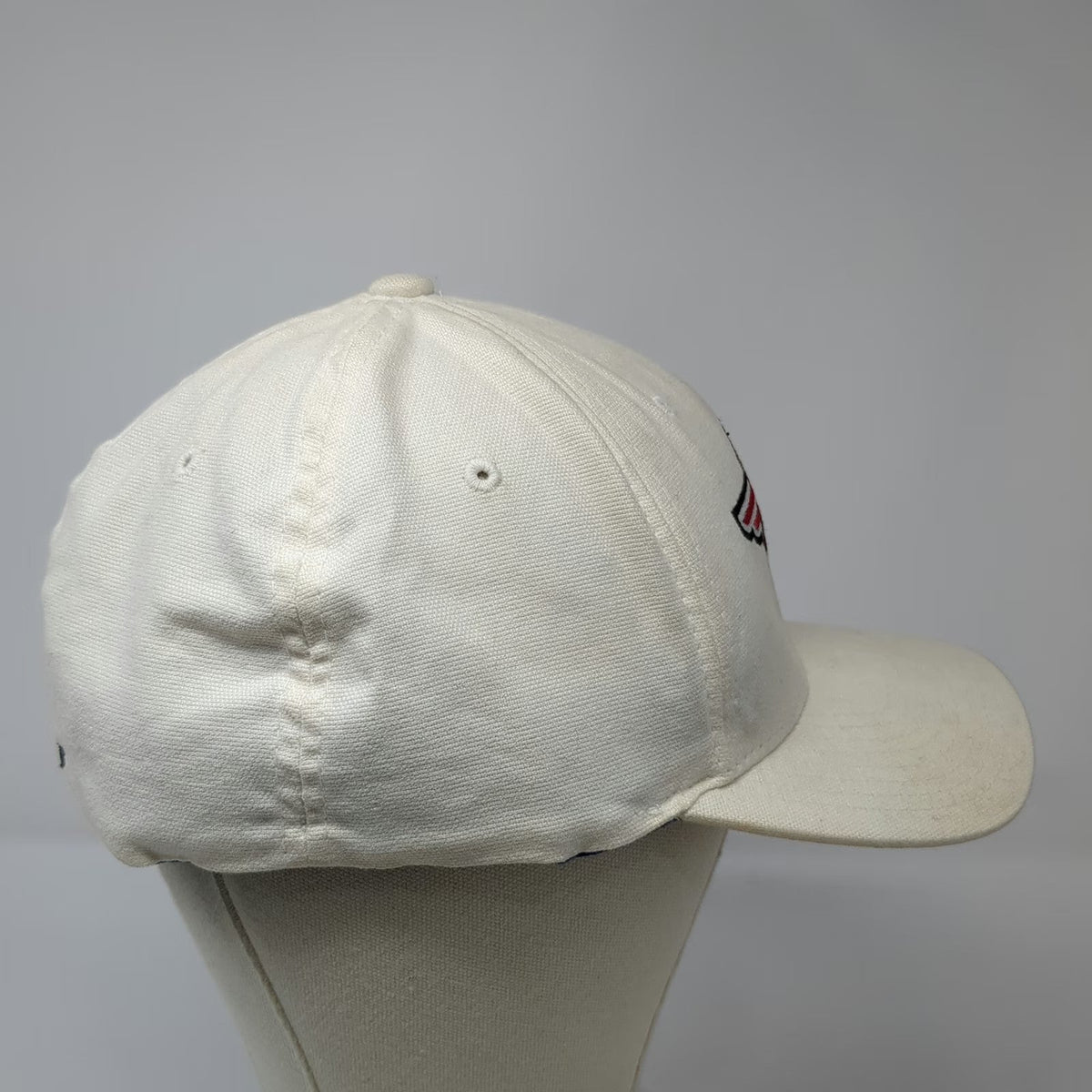 Nike Jordan Baseball Cap White XL Fitted Hat Air Jordan Wings Basketball Jumpman