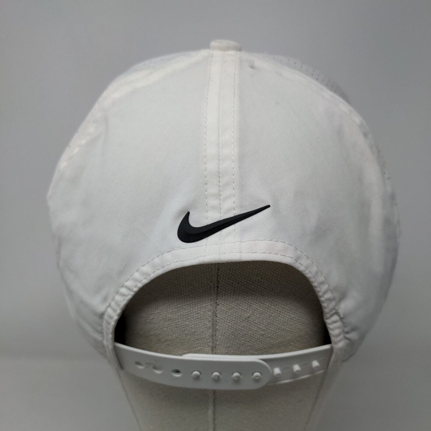 Nike Golf Snapback Hat White OSFM Adjustable Breathable Dri-Fit 6 Panel