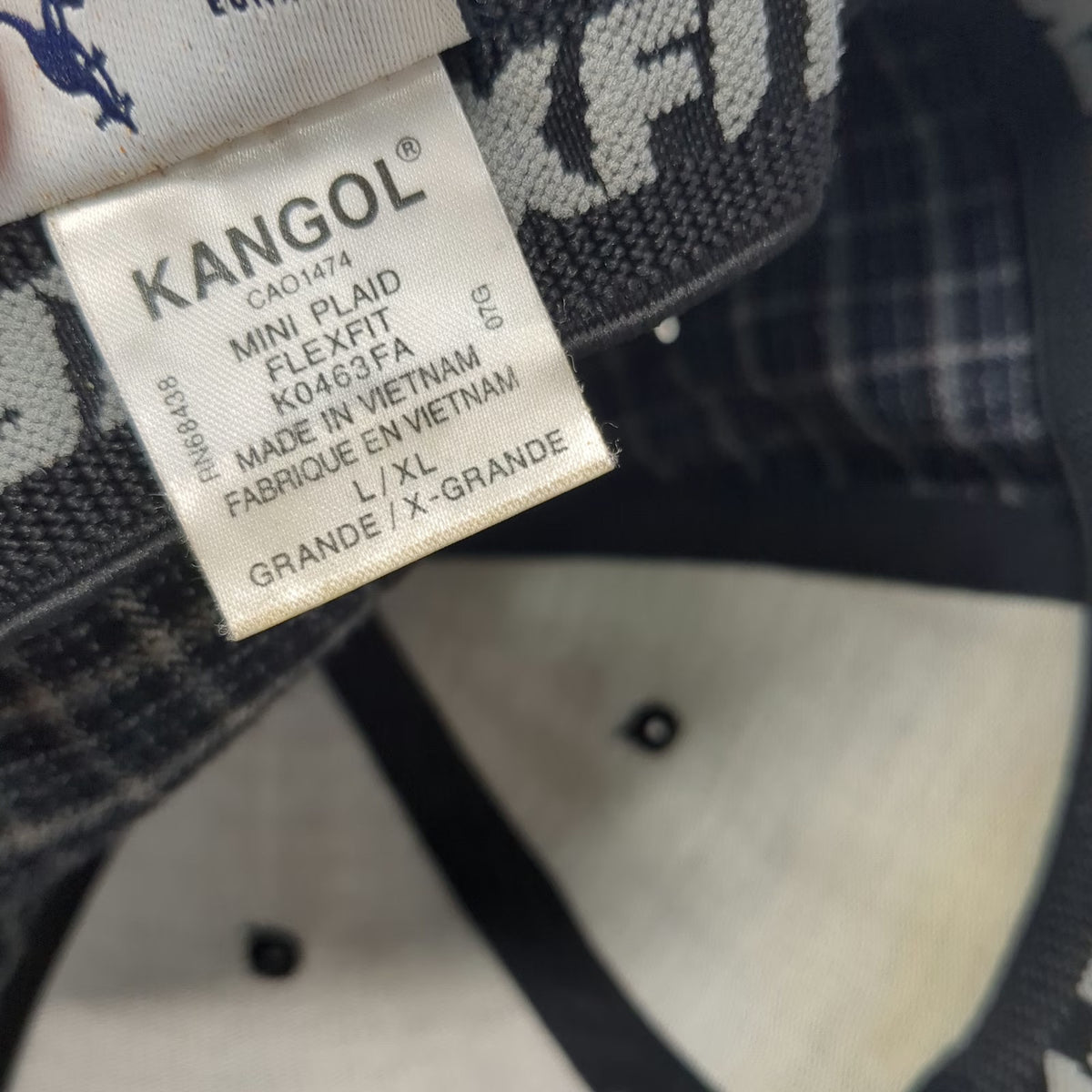 Kangol Baseball Cap Blue Gray White XL Flexfit Mini Plaid Kangaroo Logo Hat