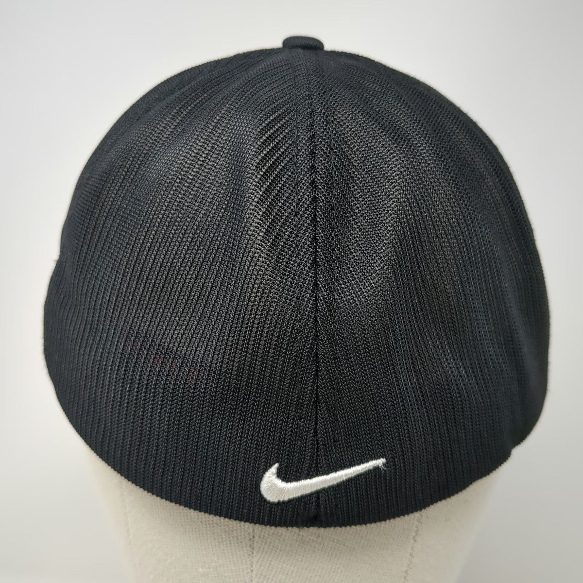 Nike Baseball Cap Black One Size Bend Golf & Country Club Mesh Back Flexfit Hat