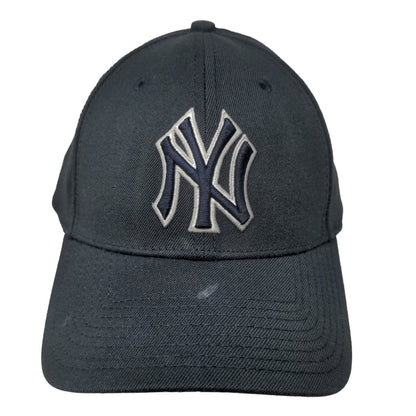 New Era Men's Fitted Hat Black Size M/L Embroidered New York Yankees Logo