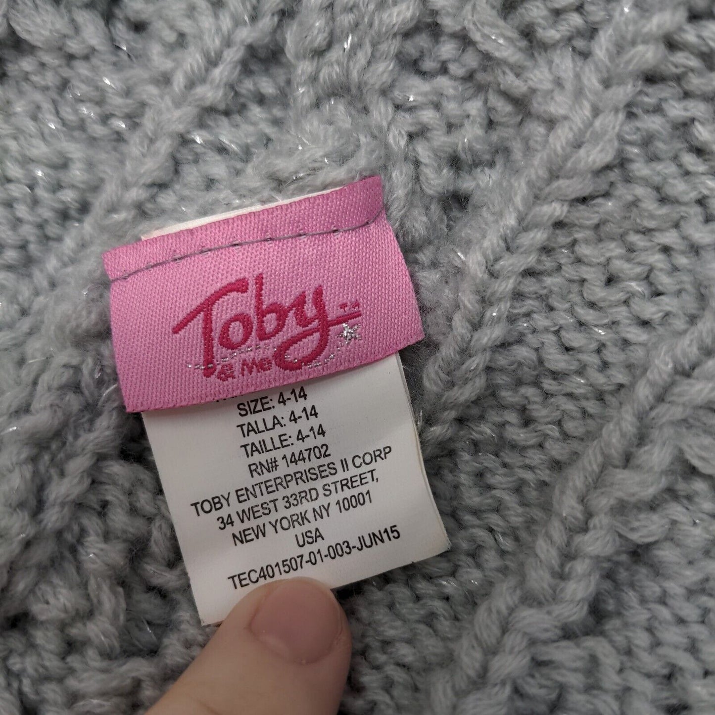 Tony & Me Girl's Knit Beanie Ski Cap Hat Gray Size 4-14 Pom Pom Cable Knit