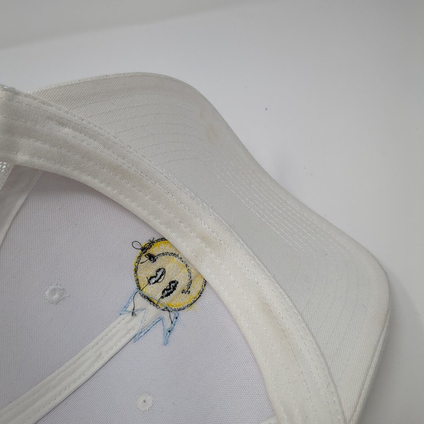 Smiley Crown Snapback Mesh Back Trucker Hat White Cream One Size 6 Panel