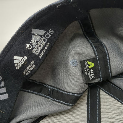 Adidas Baseball Cap Gray M Stretch Fit Embroidered Logo AEROREADY Athletic Hat