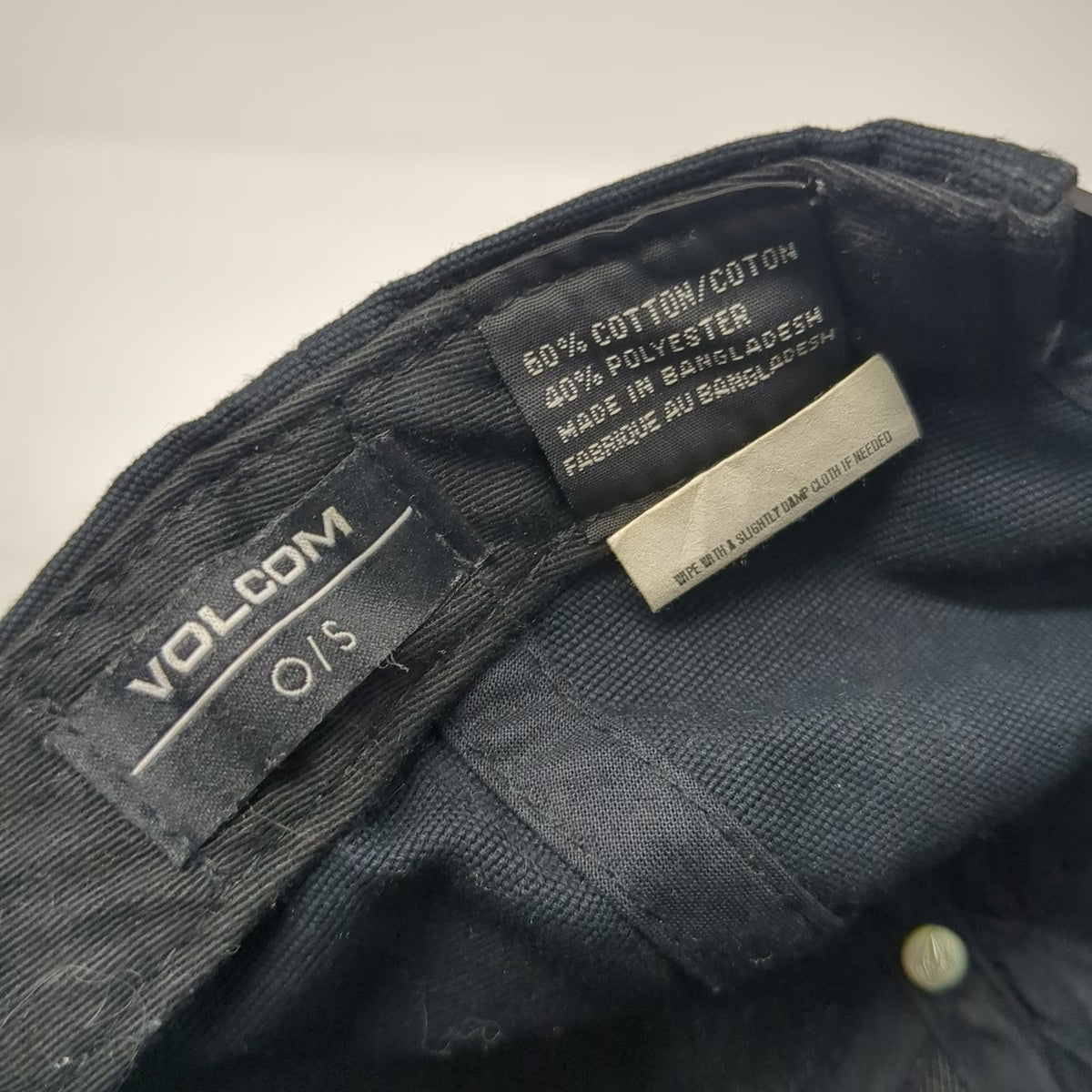 Volcom Snapback Hat Black Brown One Size Logo Patch Flat Brim Cotton Blend