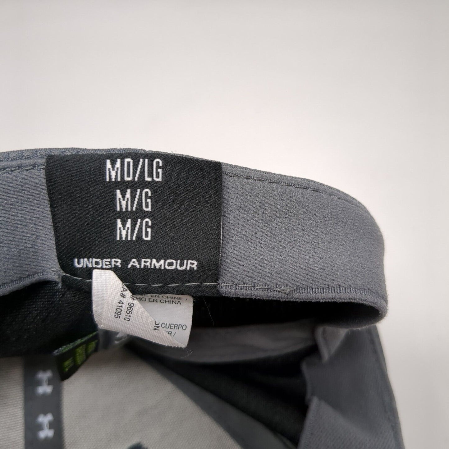 Under Armour Fitted Hat Gray Medium/Large Embroidered Solid 6 Panel