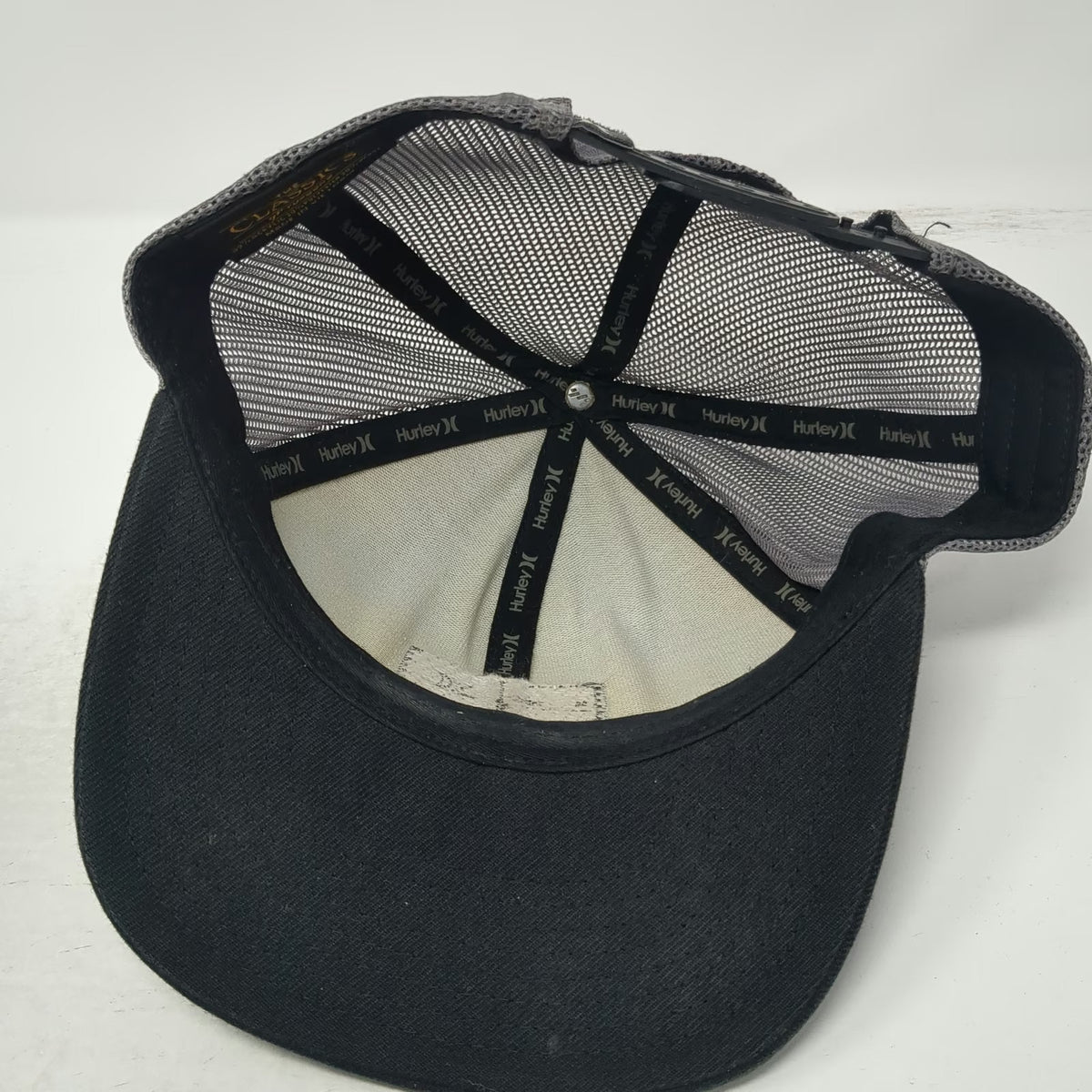 Hurley Trucker Hat Black One Size Mesh Snapback Flat Brim Yupoong Surf Logo