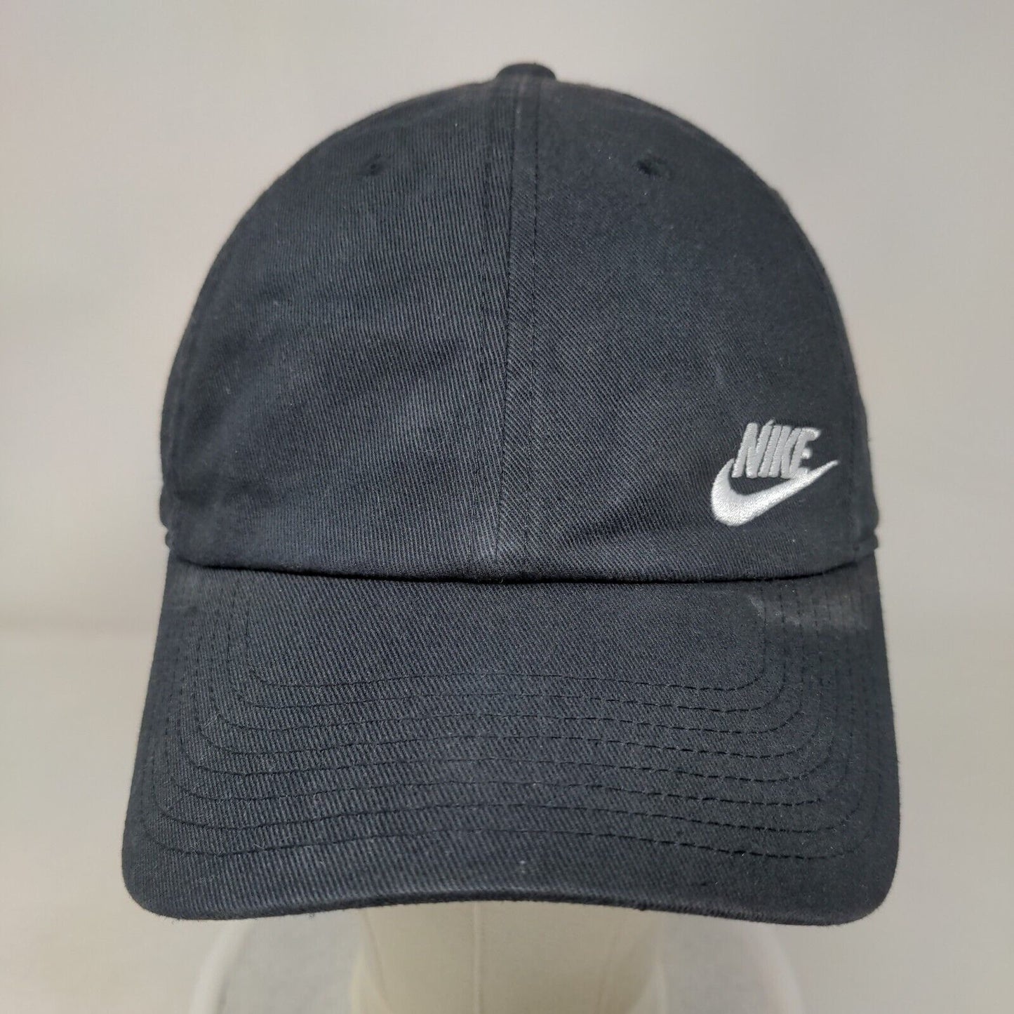 Nike Slideback Hat Black OSFM Adjustable Embroidered Logo Heritage86 5 Panel