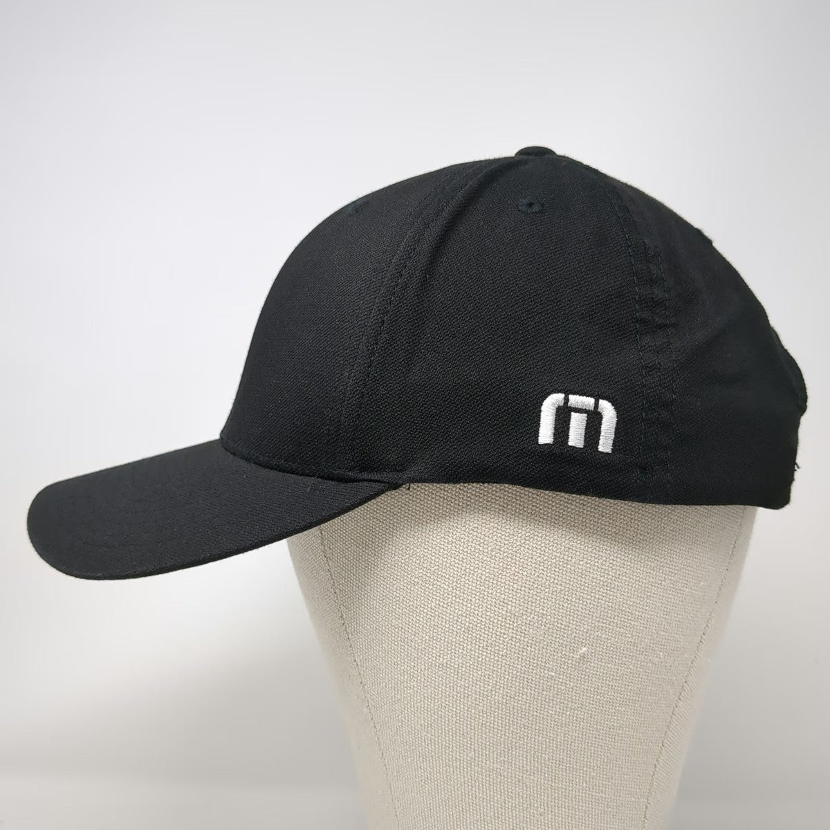 TravisMathew Snapback Black Hat One Size thryv Logo Yupoong Flexfit 110 Stretch