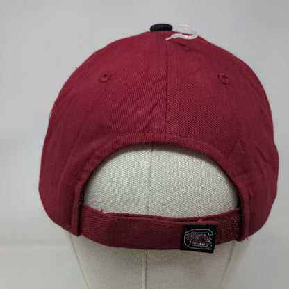 Captivating Headwear Men's Strapback Hat Red South Carolina Gamecocks Logo