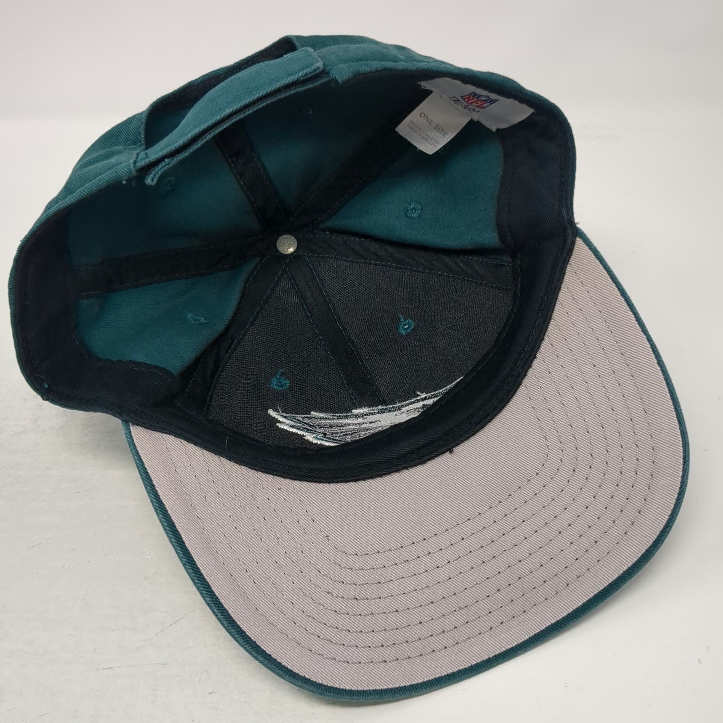 Philadelphia Eagles NFL Team Apparel Green One Size Strapback Embroidered Hat