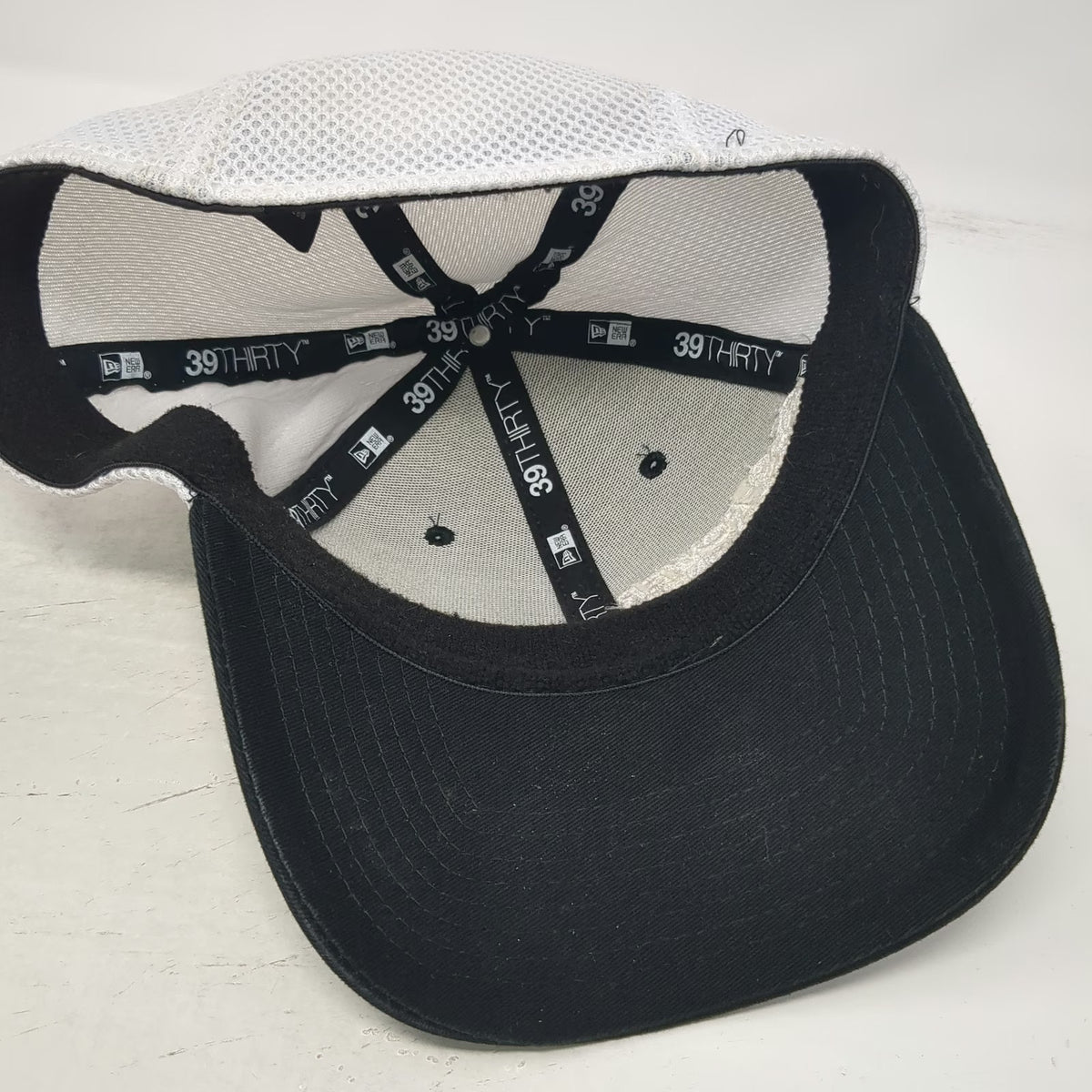 New Era 39THIRTY Baseball Cap Black L Mesh Stretch Fit Power Engineers Logo Hat
