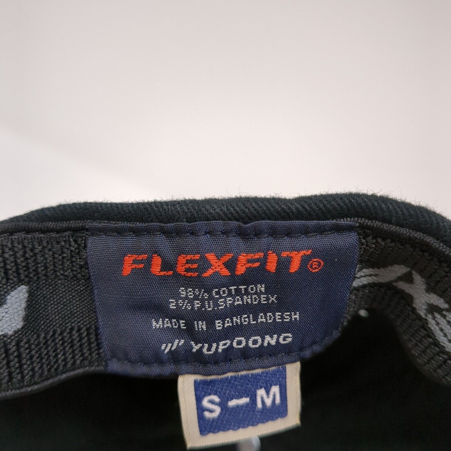 Otis Fitted Hat Black S-M Embroidered Solid 6 Panel Flexfit Yupoong