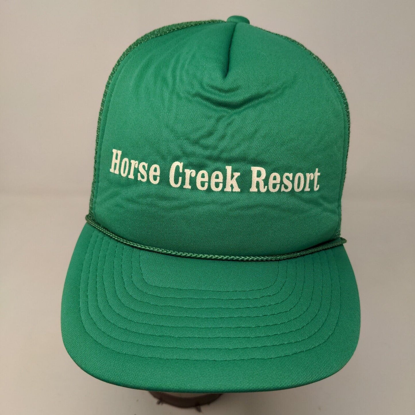 Horse Creek Resort Men's Snapback Mesh Back Trucker Hat Green Rope Graphic Logo