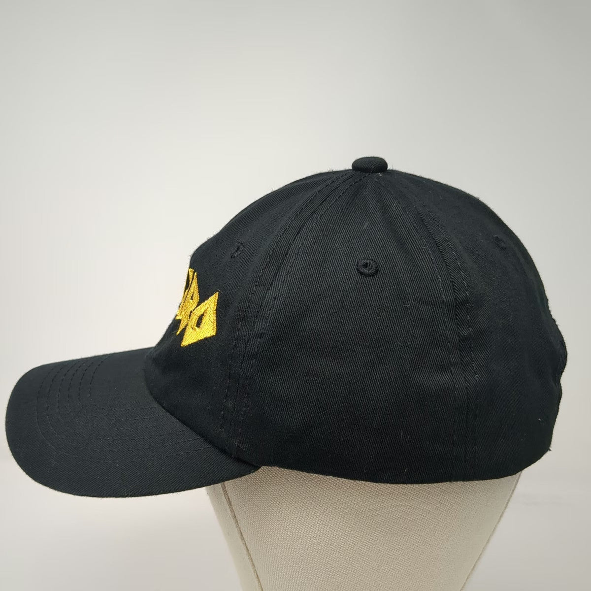 Baseball Cap Black One Size Yahiro Jagged Gold Embroidery 32 Anos Slideback Hat