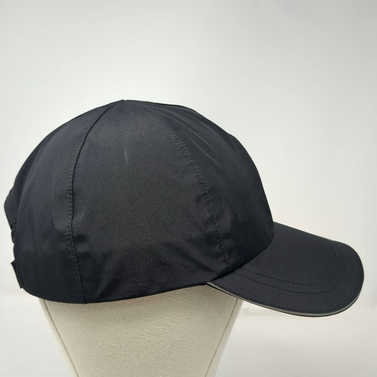 Lululemon Baseball Cap Black One Size Strapback Reflective Polyester Logo Hat
