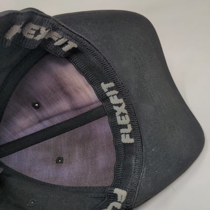 Quiksilver Fitted Hat Black Large-XL Embroidered Plaid 6 Panel Flexfit