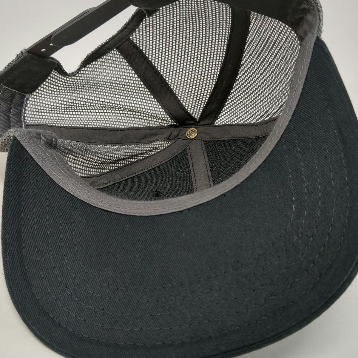 Trucker Hat Black One Size Yellowstone National Park Mesh Snapback Pine Trees