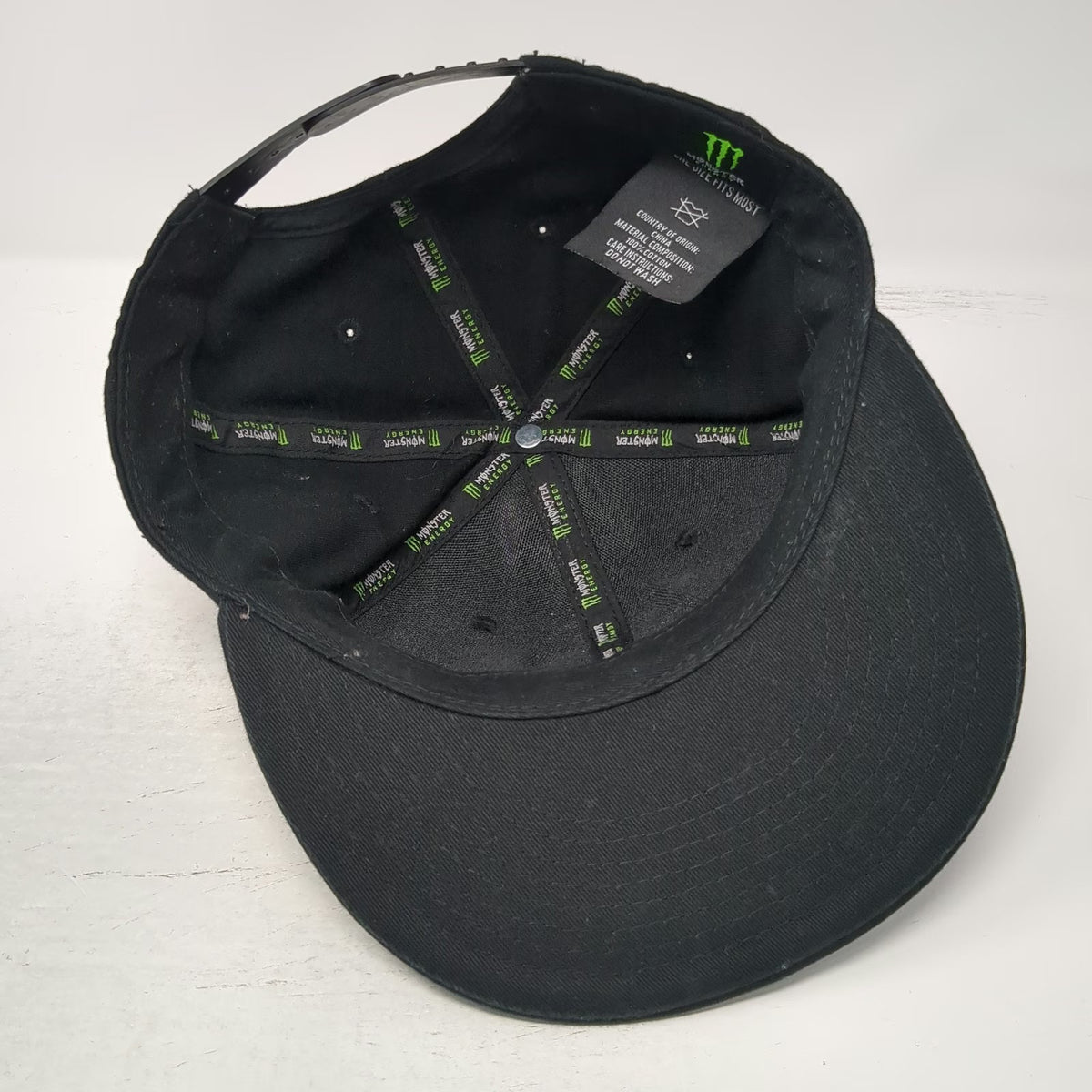 Monster Energy Snapback Black Green One Size Hat Flat Brim Embroidered Logo Claw