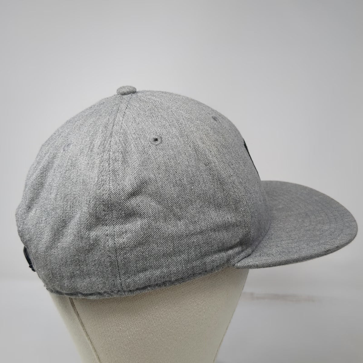Neff Mickey Mouse Snapback Hat Gray One Size Disney Flat Brim Cotton Black Patch