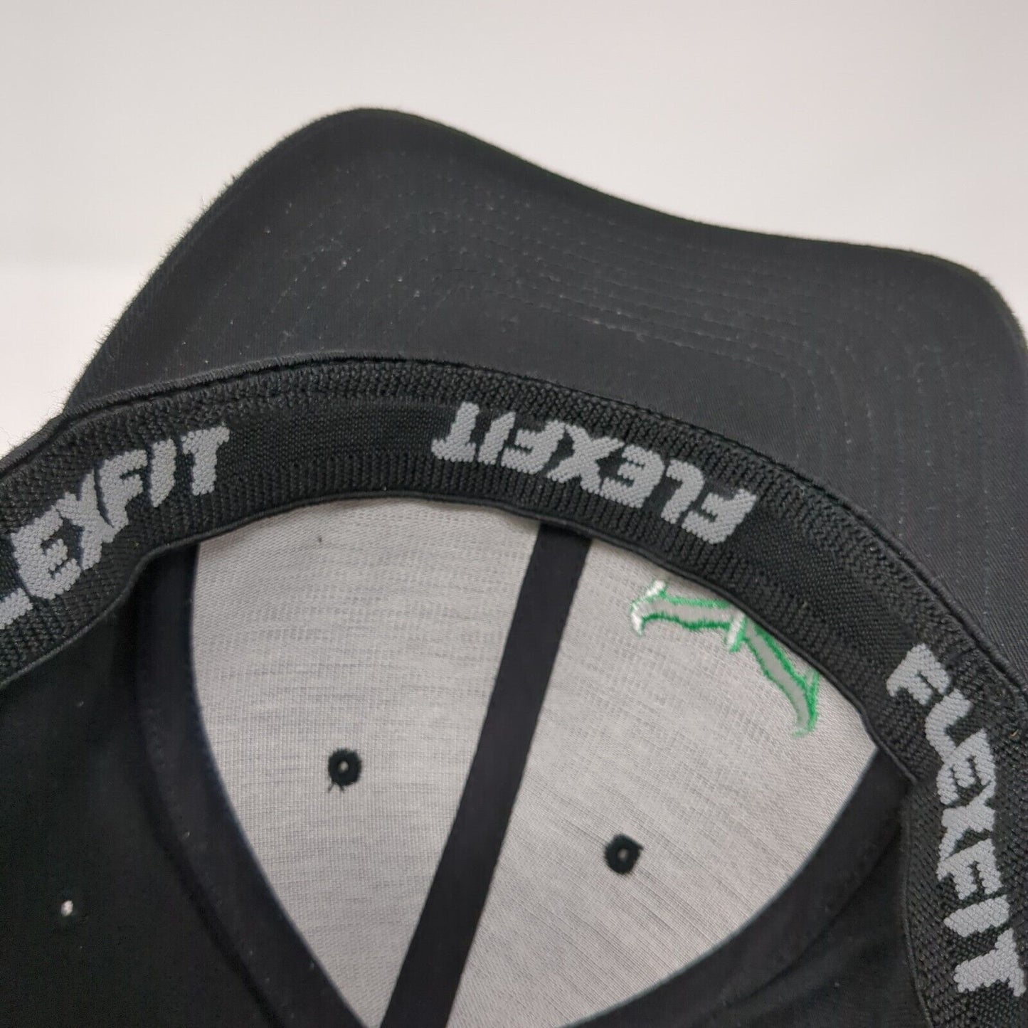 Kau Fitted Hat Black L-XL Embroidered Logo Flexfit Solid 6 Panel