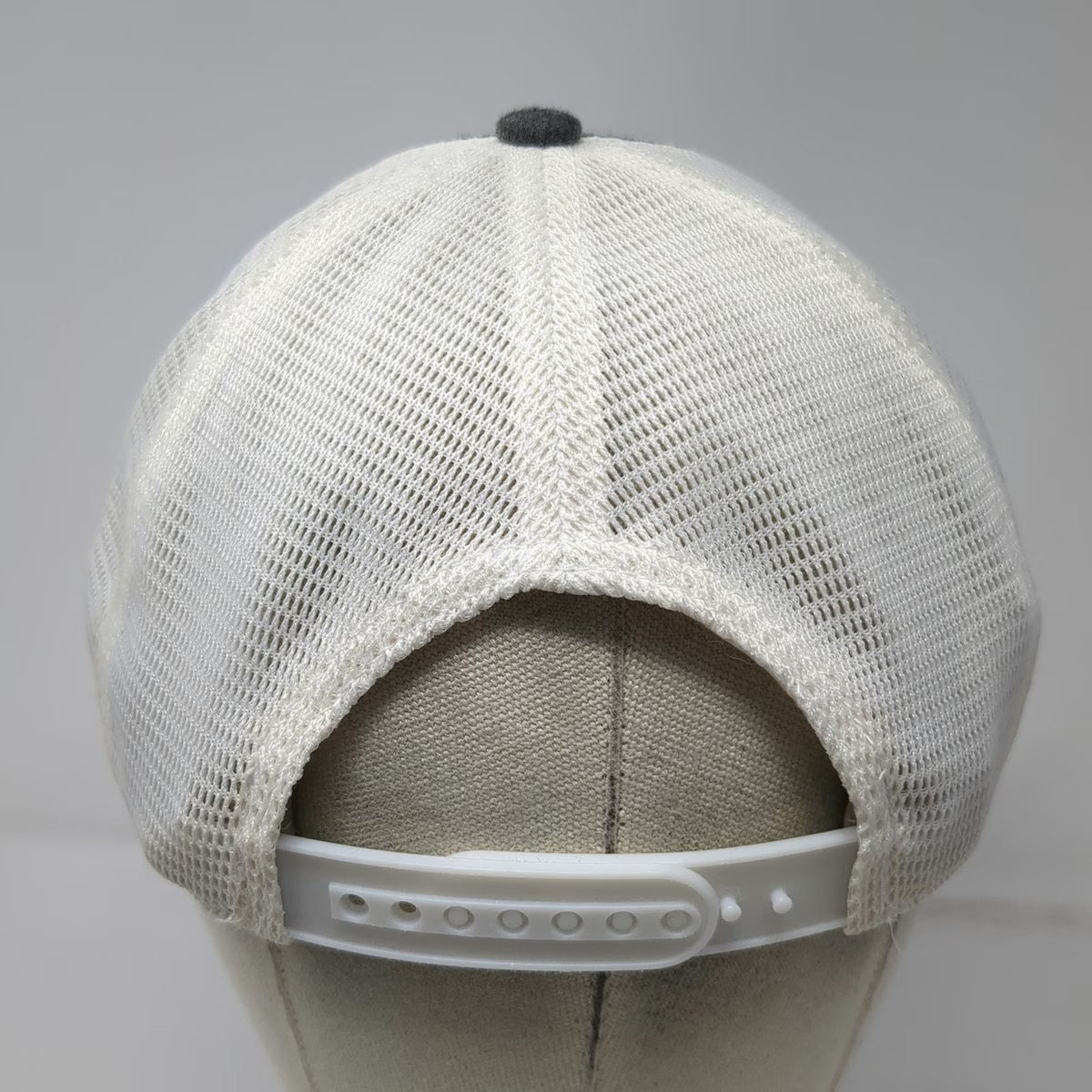 Los Angeles Rams NFL Fanatics Trucker Hat Gray White Blue One Size Snapback Mesh