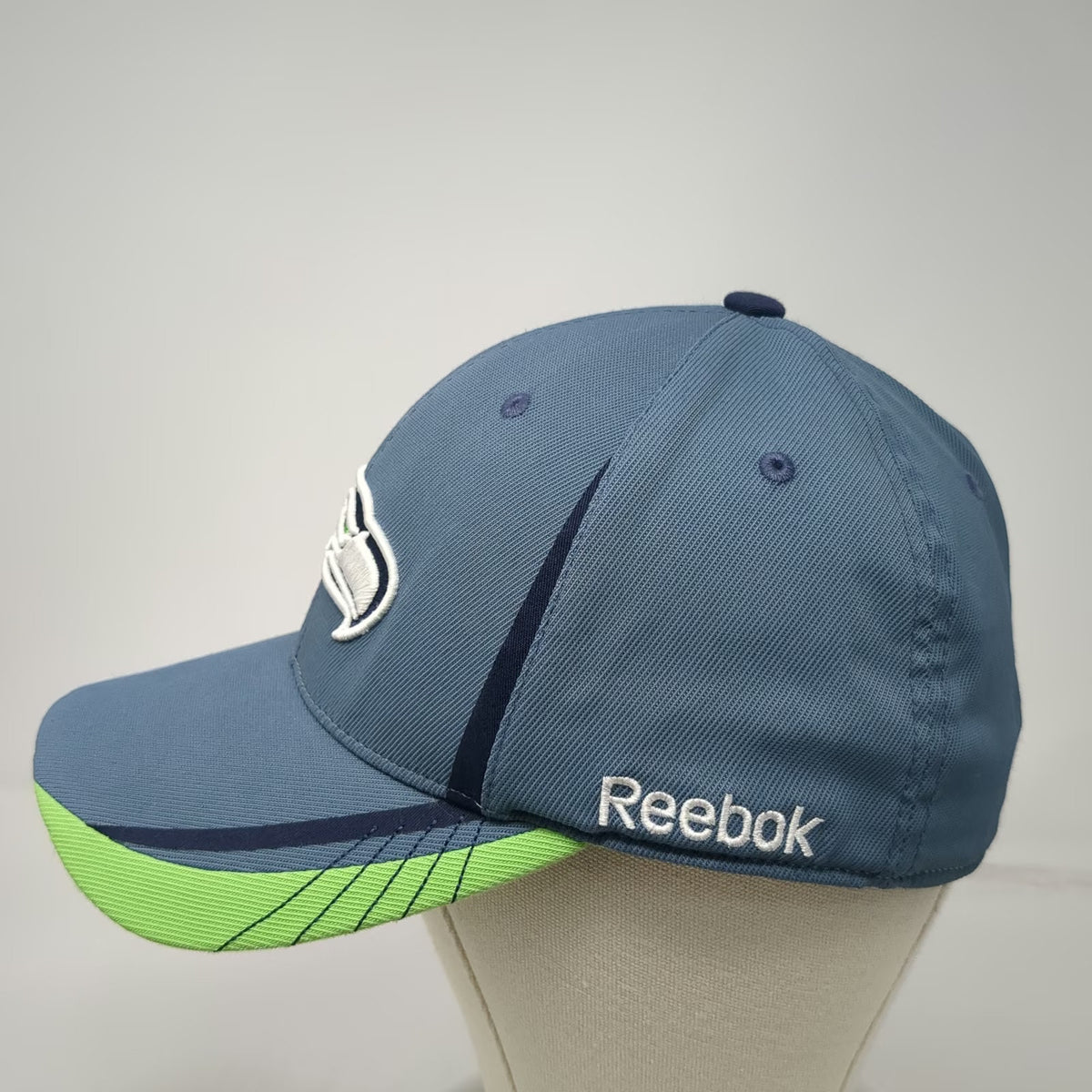 Seattle Seahawks NFL Reebok Blue XL Baseball Cap Flexfit Onfield Hat Green White