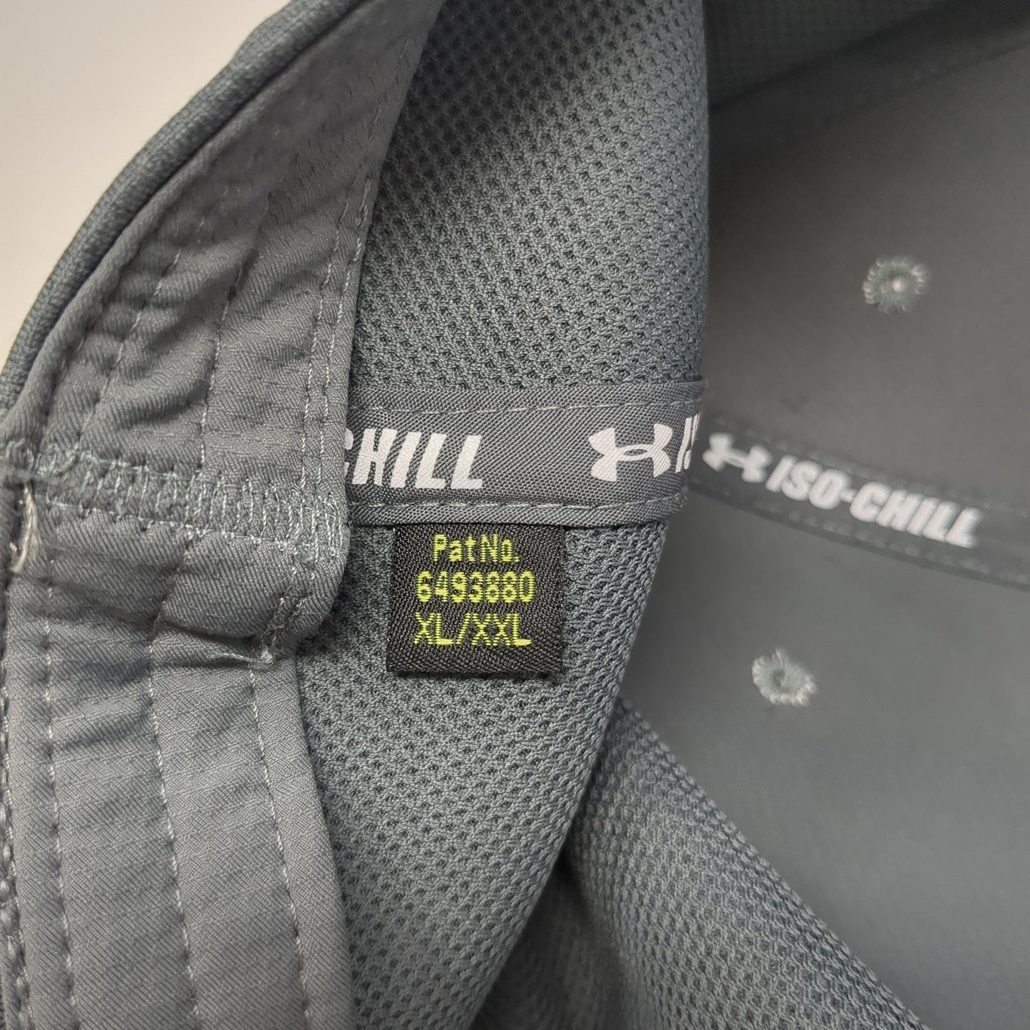 Under Armour Logo Fitted Hat Gray XL Spell Out Iso-Chill Vent Holes