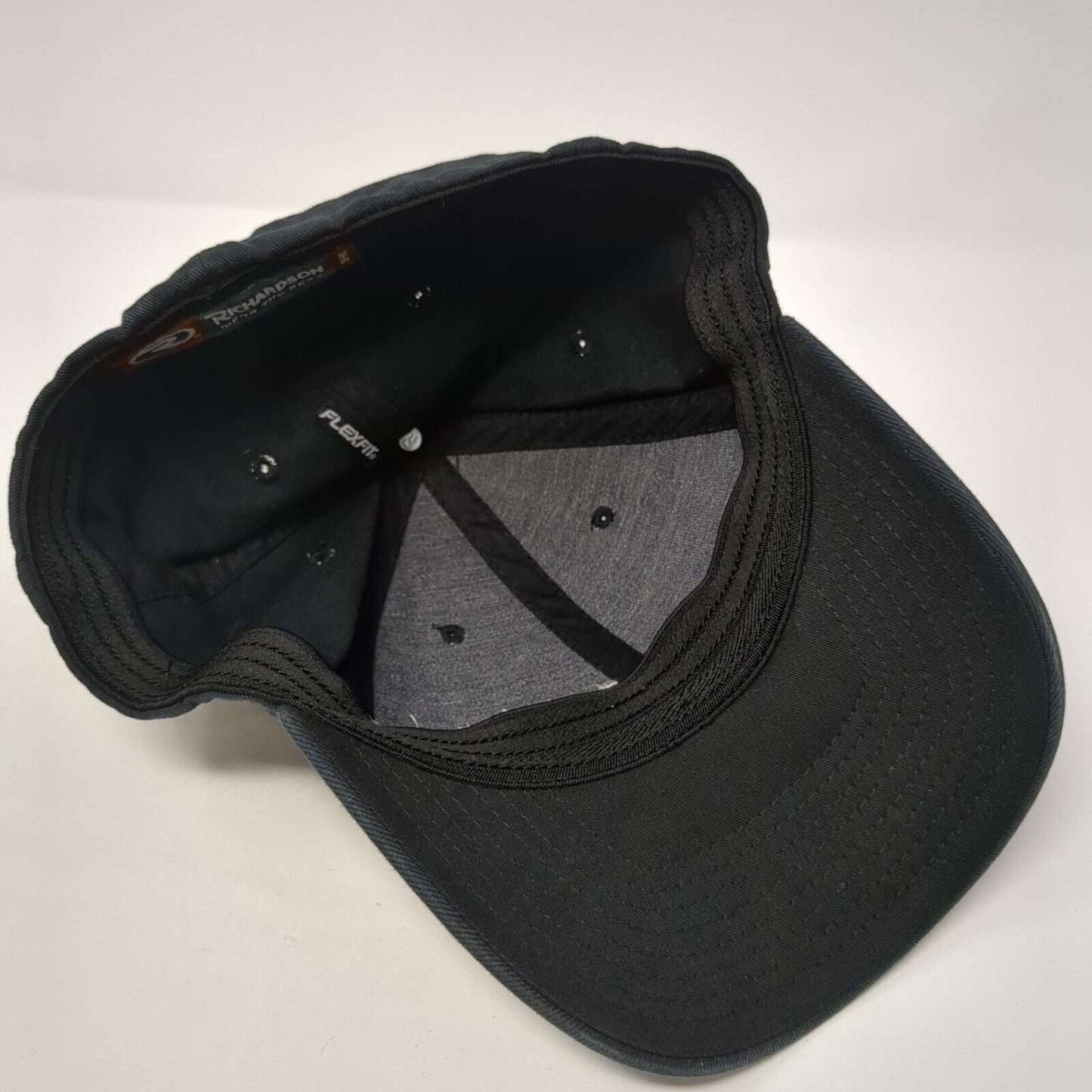 Sawtooth Adventure Fitted Hat Black S-M Embroidered Flexfit Richardson