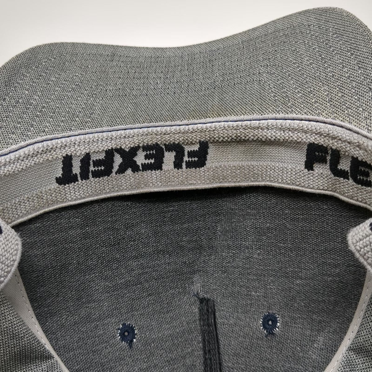 TravisMathew Baseball Cap Gray Blue XL Flexfit Golf Club California Hat