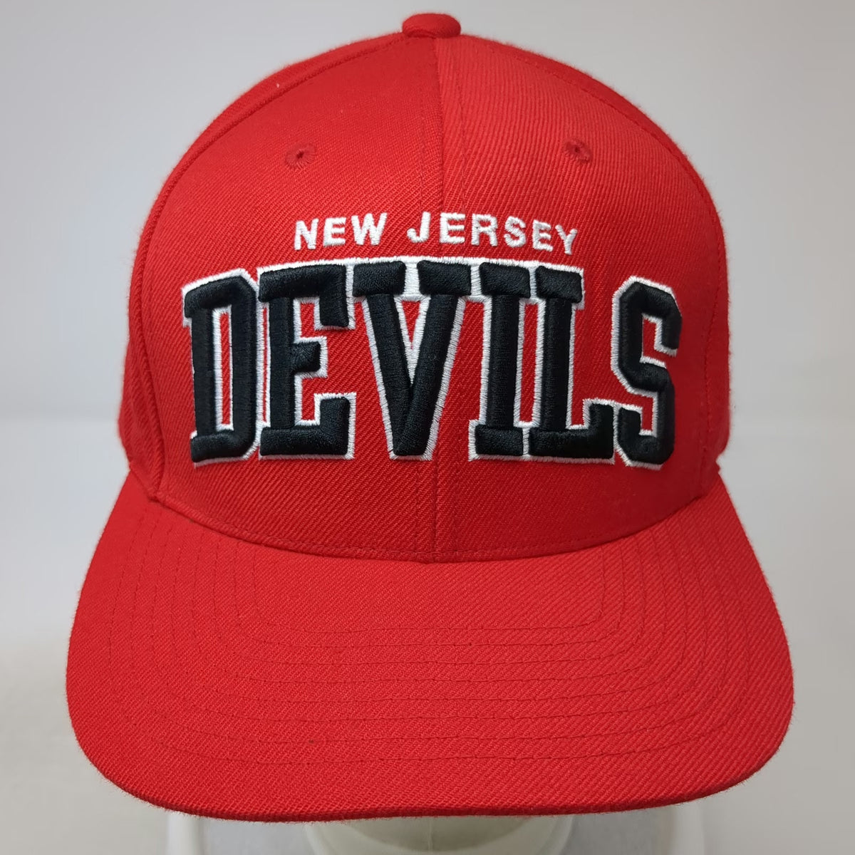Mitchell & Ness New Jersey Devils NHL Red Snapback One Size Green Underbrim Hat