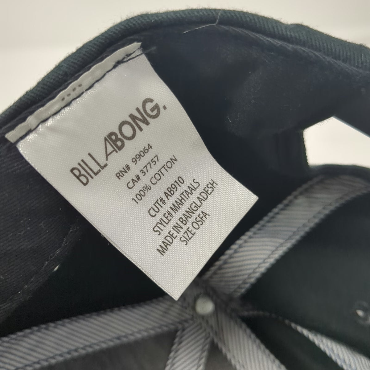 Billabong Snapback Black One Size Flat Brim Hat Embroidered Wave Logo Cotton